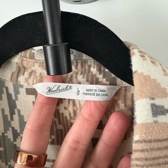 Woolrich Button Up - Picture 2 of 4